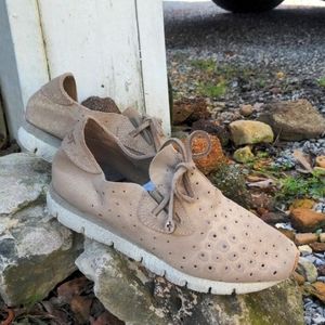 OTBT Gold/Tan Lunar Suede Sneaker